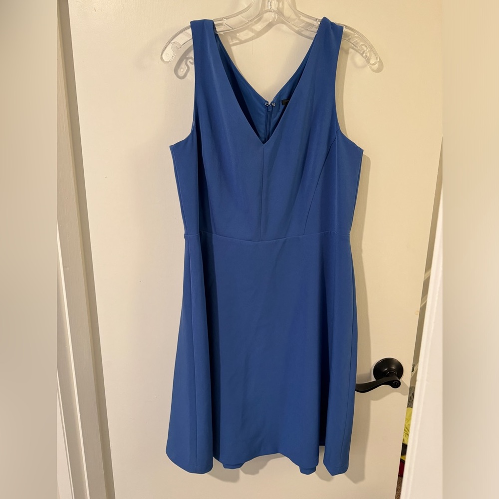 Ann Taylor petite blue sleeveless dress